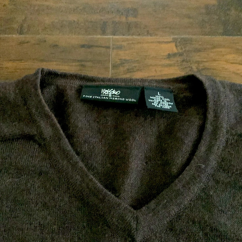 Mossimo Fine Italian Wool V Neck Sweater